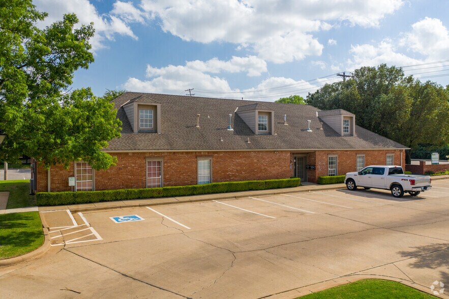More Photos Of 1008 NW Grand Blvd, Oklahoma City Unknown For Lease
