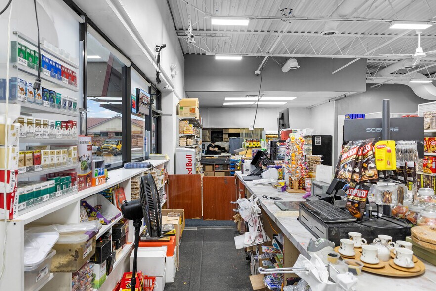 More Photos Of 36886 Ryan Rd, Sterling Heights Supermarket For Sale
