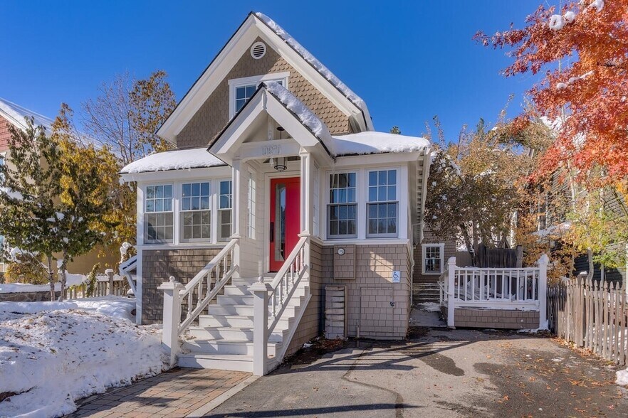 Primary Photo Of 10270 Donner Pass Rd, Truckee Office For Sale