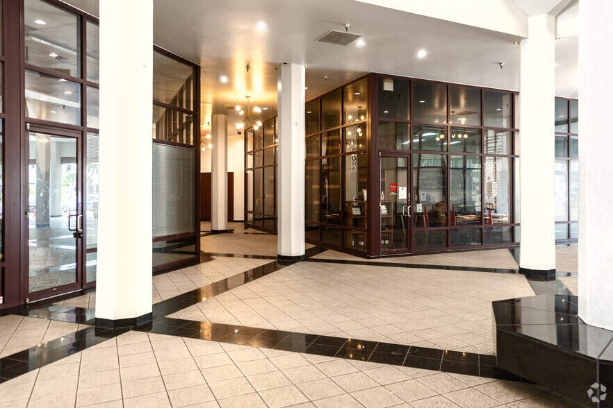 More Photos Of 725 Kapiolani Blvd, Honolulu Office For Lease