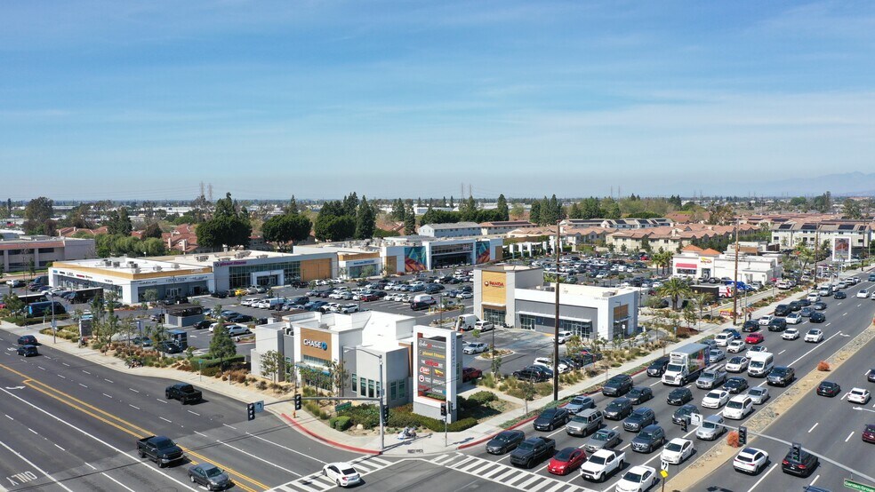 Primary Photo Of 7911-7927 Garden Grove Blvd, Garden Grove General Retail For Lease