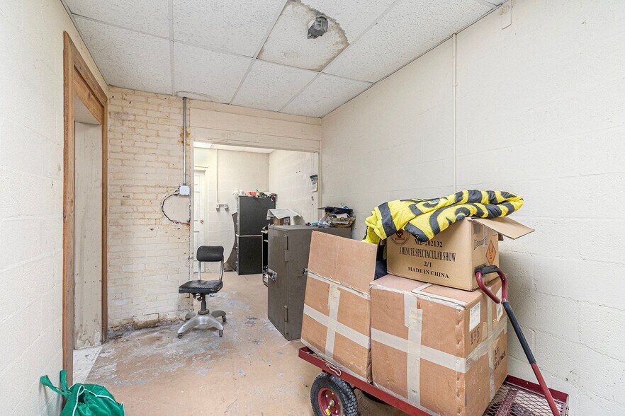 More Photos Of 625 Ocoee St, Copperhill Freestanding For Sale