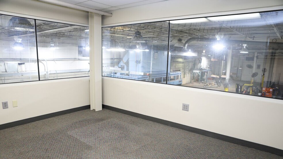 More Photos Of 3450 Browns Mill Rd SE, Atlanta Light Manufacturing For Sale