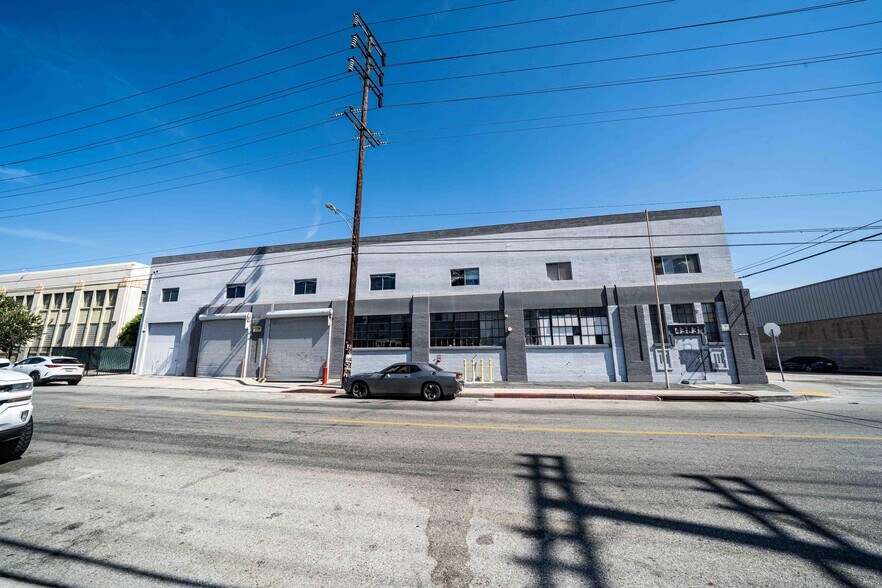 More Photos Of 4383 Fruitland Ave, Vernon Manufacturing For Sale