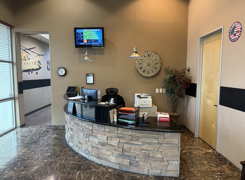 More Photos Of 6849 W Frye Rd, Chandler Manufacturing For Lease