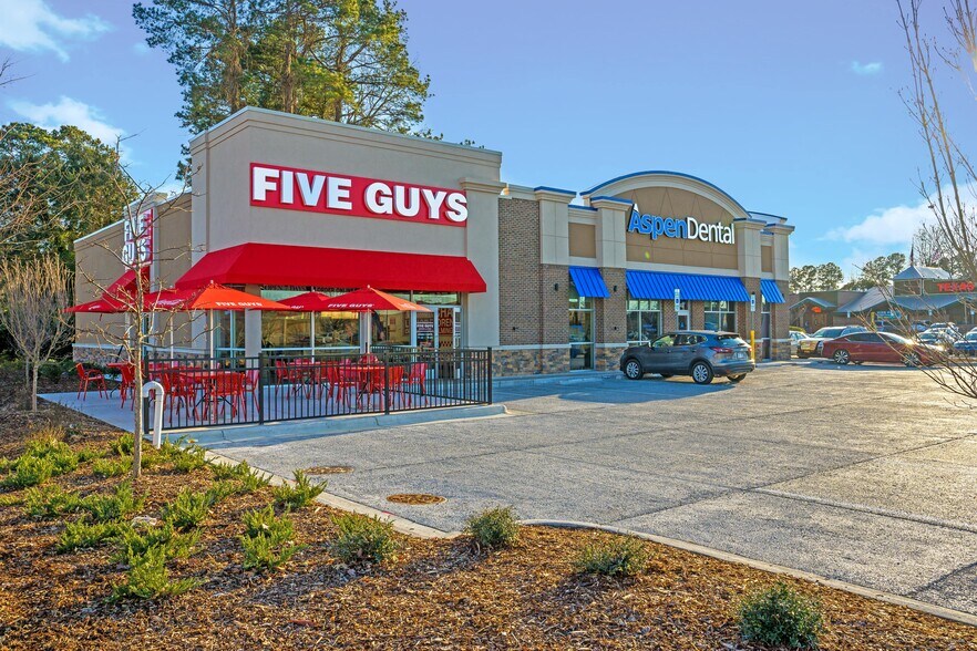 More Photos Of 602-604 N Berkeley Blvd, Goldsboro Freestanding For Sale