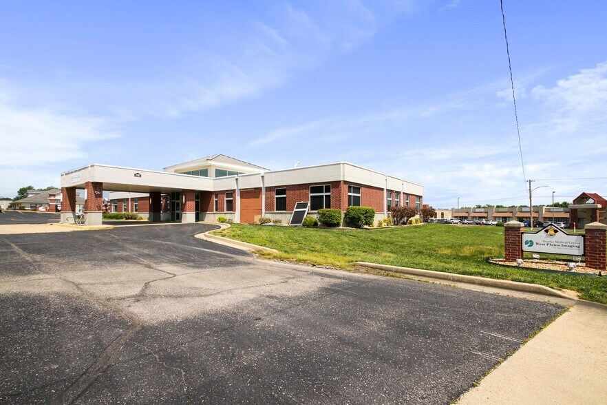 More Photos Of 3100 Independence Sq, West Plains Medical For Lease