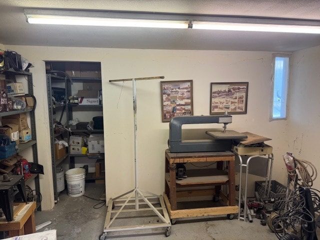 More Photos Of 1943 Friendship Dr, El Cajon Manufacturing For Sale