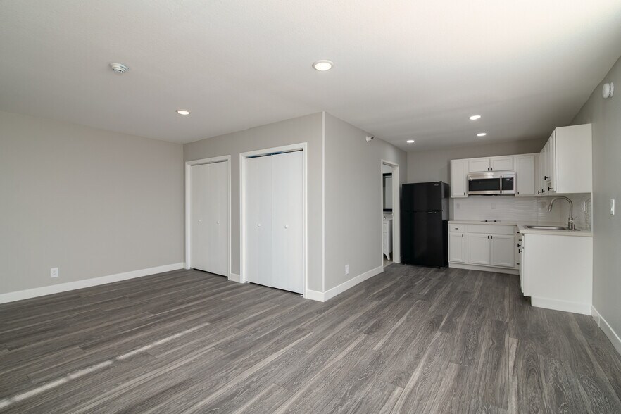 More Photos Of 3211 S 79th East Ave, Tulsa Apartments For Sale
