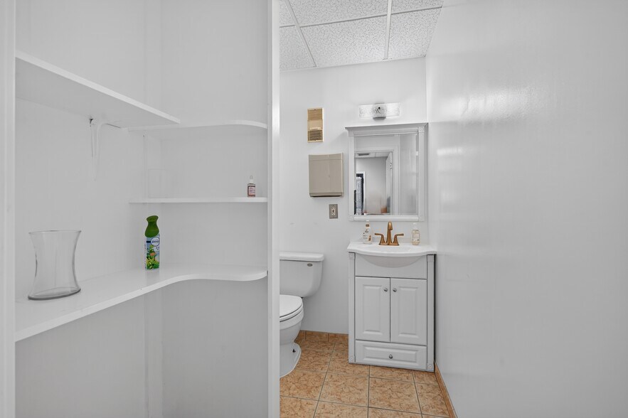 More Photos Of 3713 S George Mason Dr, Falls Church Apartments For Sale