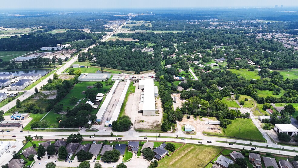 More Photos Of 5510 Spring Stuebner Rd, Spring Warehouse For Lease