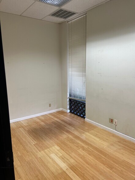 More Photos Of 27 Reed Blvd, Mill Valley Office Residential For Lease