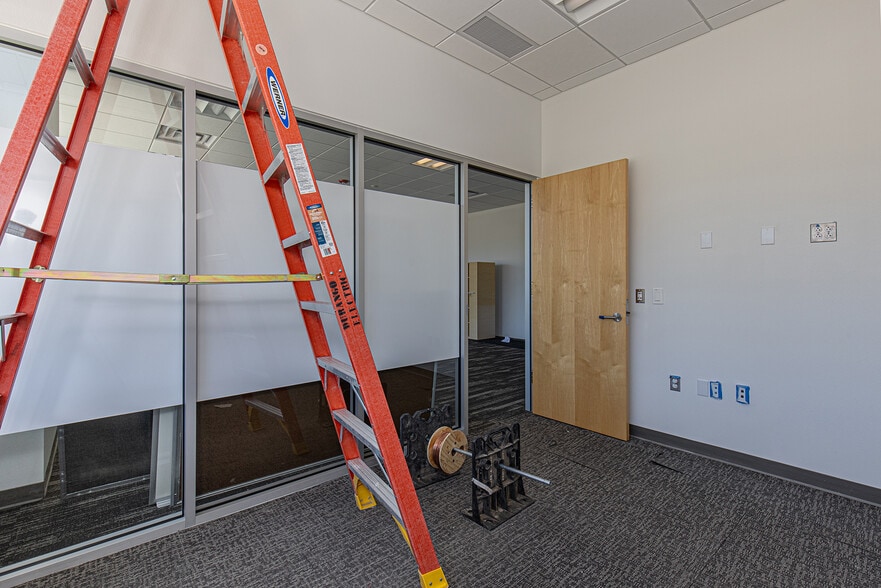 More Photos Of 150 Mercury Village Dr, Durango Medical For Lease