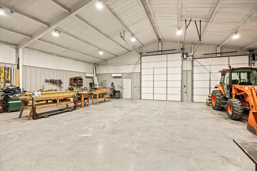 More Photos Of 7703 Prairie Creek Ln, Tolar Contractor Storage Yard For Sale