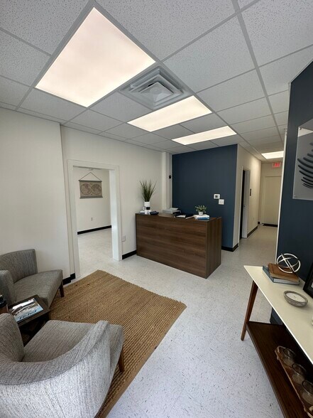 More Photos Of 420 Brandam Ln, Charleston Warehouse For Lease