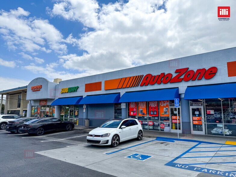 More Photos Of 16500-16530 Sherman Way, Van Nuys Unknown For Lease