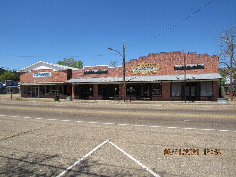 Primary Photo Of 210 W Oak St, Amite Restaurant For Sale