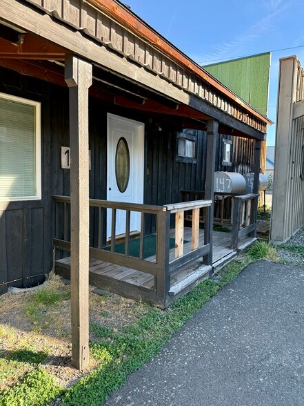 More Photos Of 142 NW Front St, Prairie City Specialty For Sale