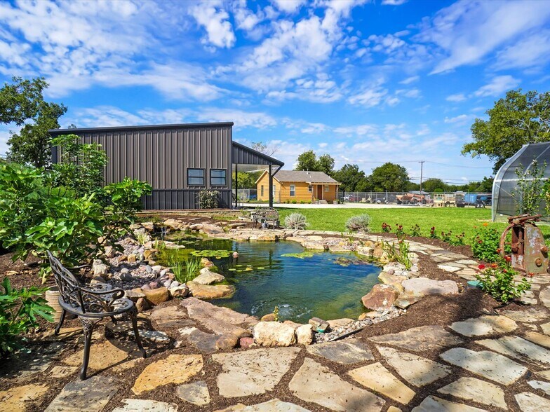 More Photos Of 3117 Marquita Dr, Fort Worth Industrial For Sale