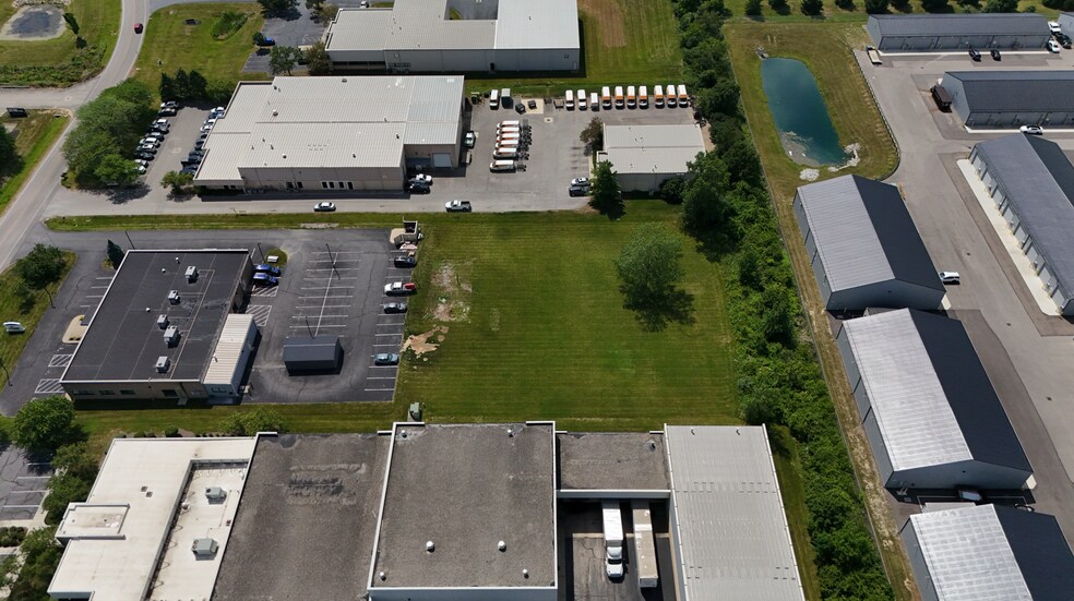 More Photos Of 7790 N Central Dr, Lewis Center Warehouse For Lease