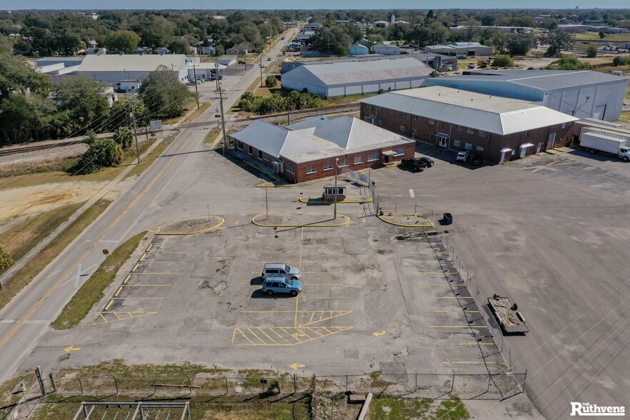 More Photos Of 625 W Bridgers Ave, Auburndale Unknown For Lease