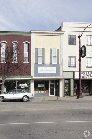 More Photos Of 221 E Michigan Ave, Marshall Office For Sale