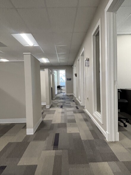 More Photos Of 998 Old Eagle School Rd, Wayne Office For Lease
