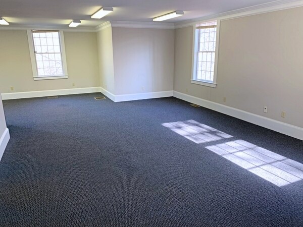 More Photos Of 827 Main St, Woburn Office For Lease