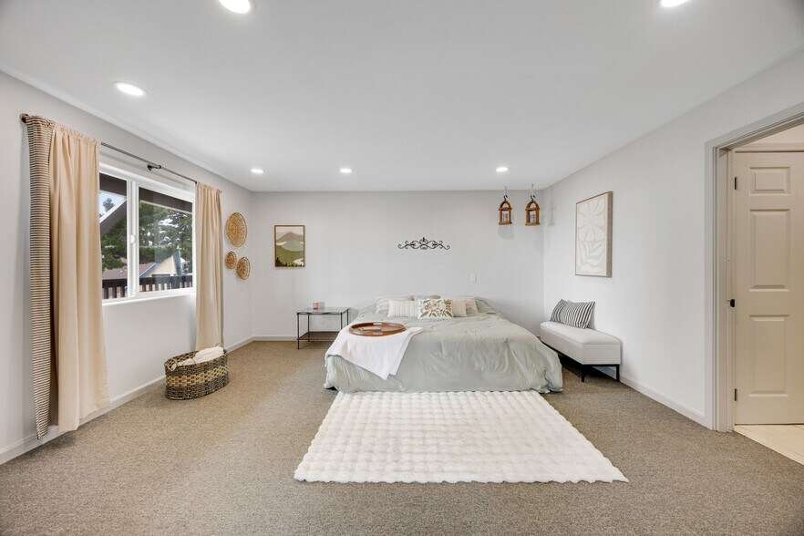 More Photos Of 129 Lower Pacific Dr, Whitethorn General Retail For Sale