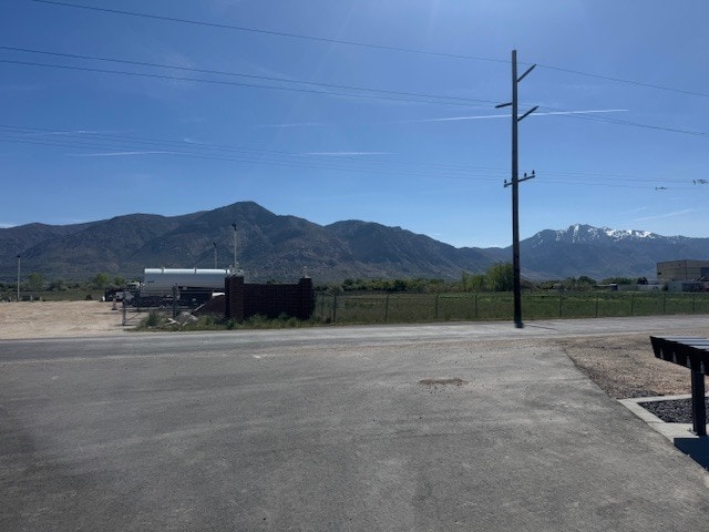 More Photos Of 1597 N 750 W, Harrisville Showroom For Lease