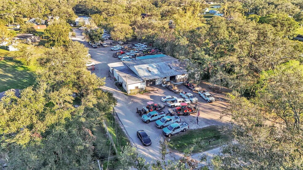 More Photos Of 705 Jerry Smith Rd, Dover Light Manufacturing For Sale