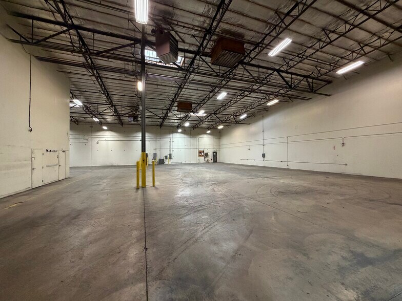 More Photos Of 911 Linda Way, Sparks Warehouse For Lease