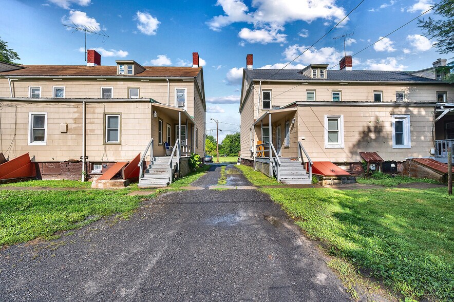 More Photos Of 6631 Park Pl, Hudson Multifamily For Sale
