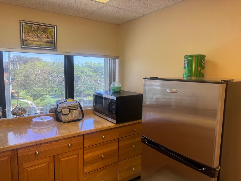 More Photos Of 330 SW 27th Ave, Miami Medical For Sale