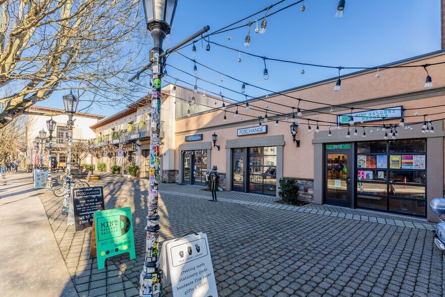 More Photos Of 3900 N Mississippi Ave, Portland Storefront Retail Office For Sale