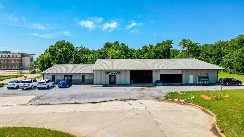 More Photos Of 301 Center Court Dr, Bridgeport Warehouse For Sale