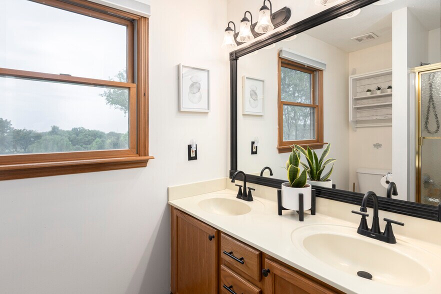 More Photos Of 11578 Duncan Plains Rd, Johnstown Specialty For Sale