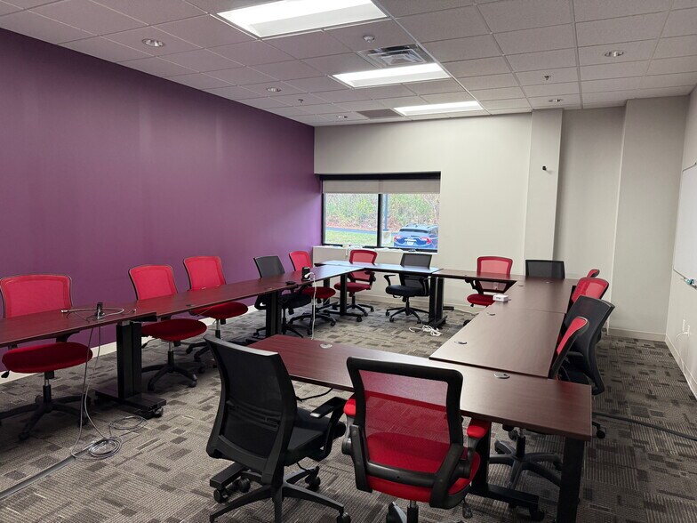 More Photos Of 307 23rd Street Ext, Sharpsburg Industrial For Lease