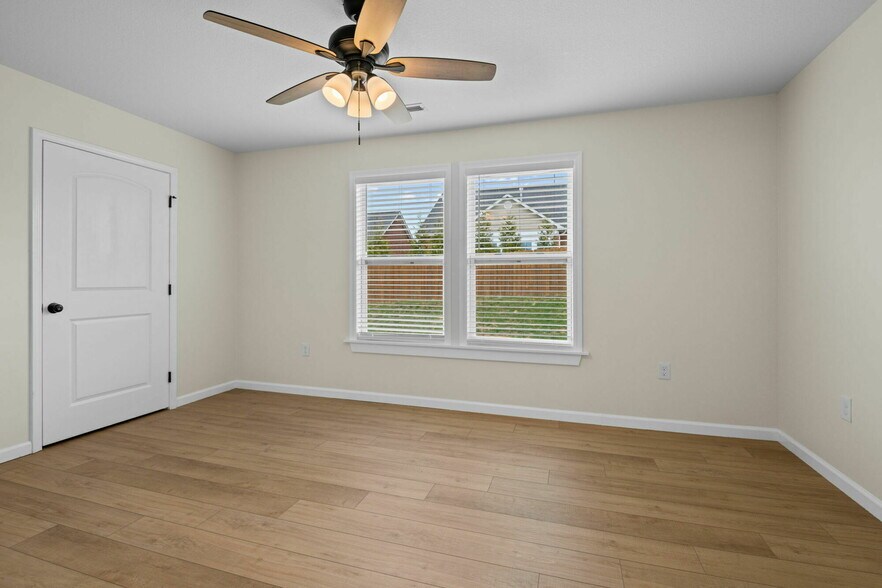 More Photos Of 1763 Strawberry Meadows Way, Knoxville Apartments For Sale