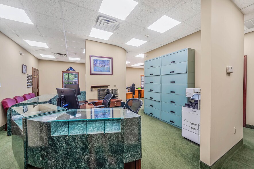 More Photos Of 201 Portion Rd, Ronkonkoma Loft Creative Space For Lease