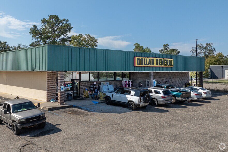 Primary Photo Of 225 Church St, Andalusia Freestanding For Sale