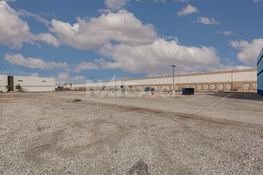 More Photos Of 3045 N Lamb Blvd, Las Vegas Auto Repair For Lease