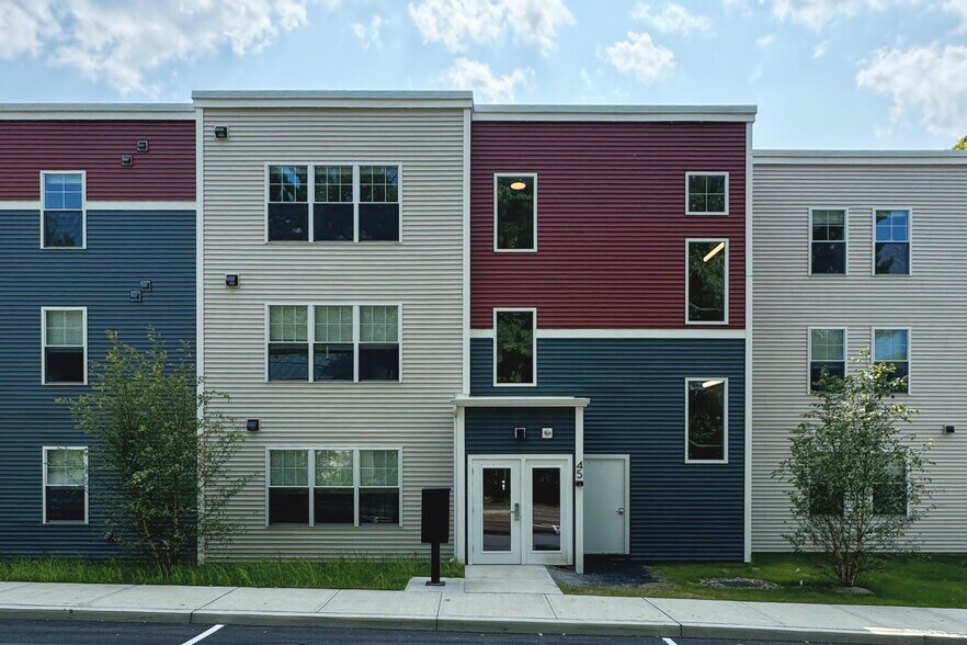 More Photos Of 45 High St, Waterbury Multifamily For Sale