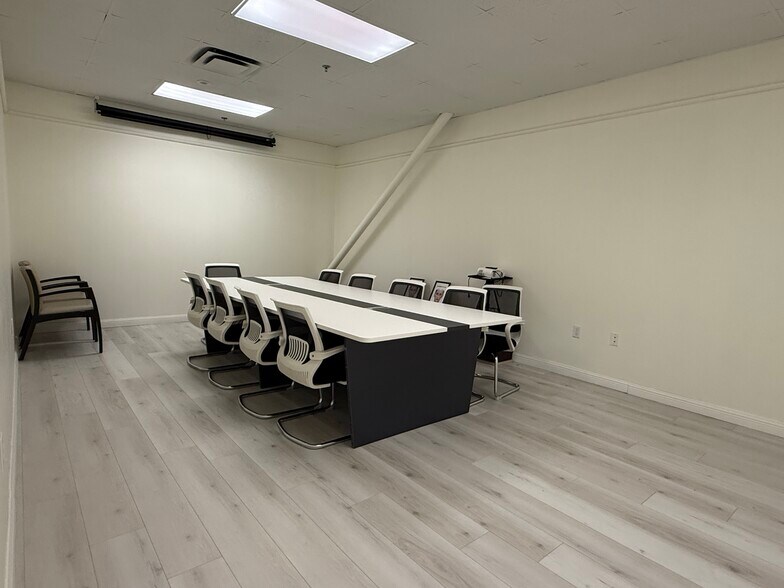 More Photos Of 9889 Bellaire Blvd, Houston General Retail For Sale