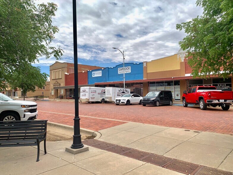 More Photos Of 809 Main Ave, Ralls Storefront Retail Office For Sale