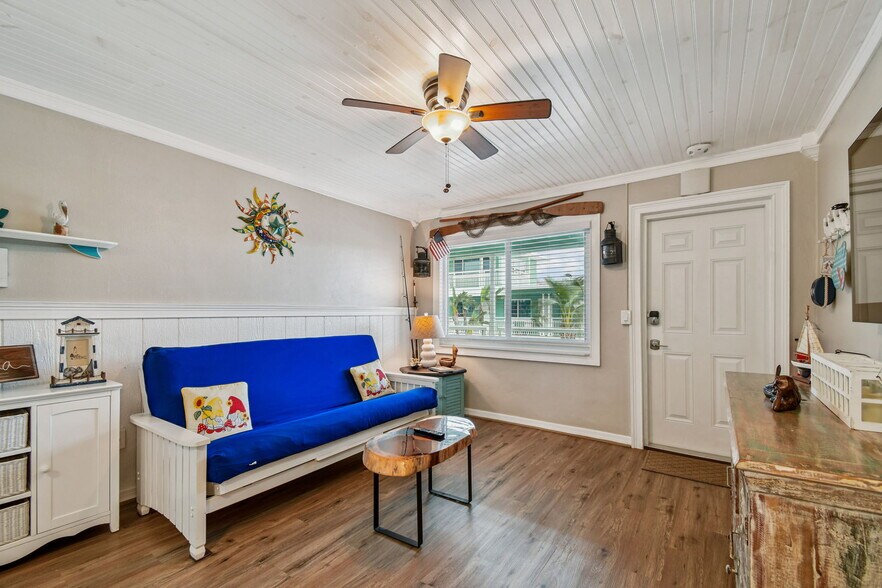 More Photos Of 11730 Gulf Blvd, Treasure Island Apartments For Sale