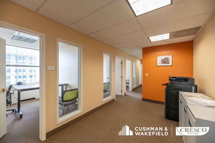 More Photos Of 1621 Euclid Ave, Cleveland Office For Lease