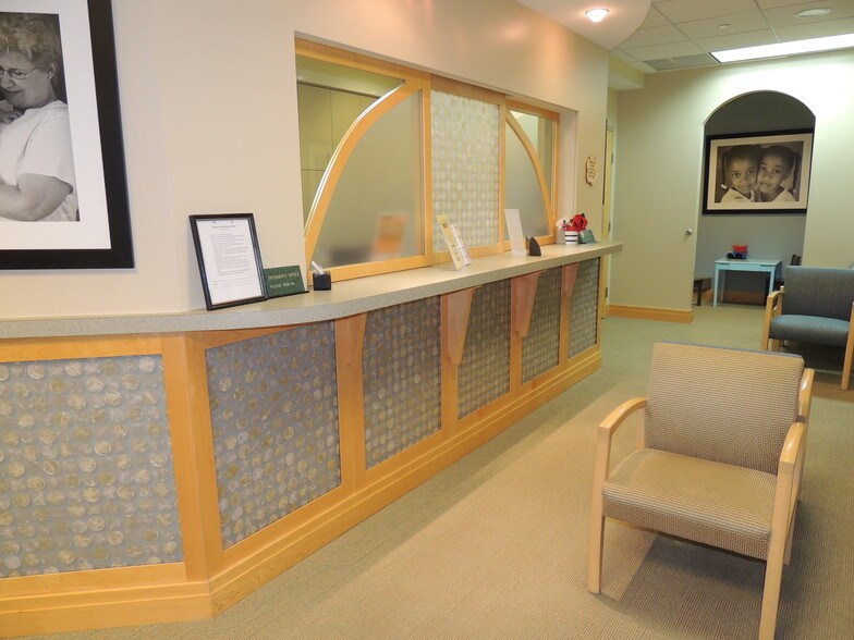 More Photos Of 19465 Deerfield Ave, Lansdowne Medical For Sale