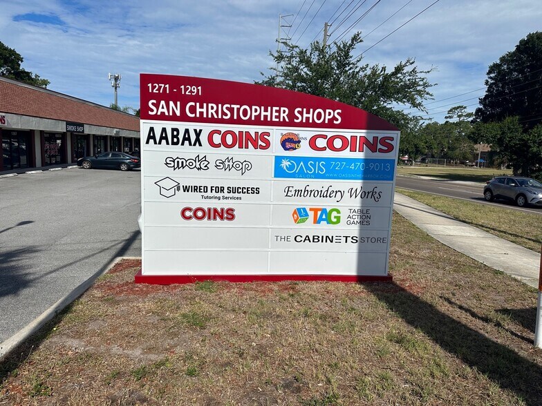 More Photos Of 1271-1291 San Christopher Dr, Dunedin General Retail For Lease