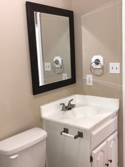 More Photos Of 1100 E Owassa Rd, Edinburg Apartments For Sale